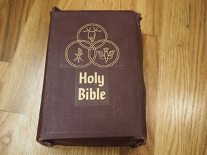 Holy Bible, Layman Edition, Illustrated, Leather, 1952 Catholic Press Vintage - Picture 1 of 12