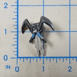 Forraje de utilería Jazwares Fortnite Dual Kama Back Bling escala 4" 1/16 - Imagen 1 de 6