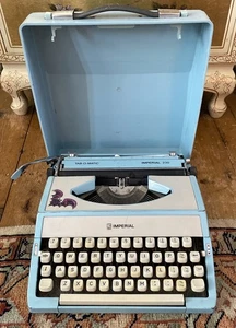 Vintage Imperial 230 Tab-O-Matic Portable Typewriter with Baby Blue Working - Picture 1 of 9