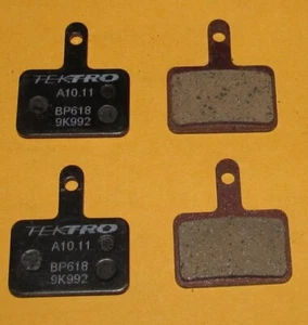 2 Pairs Genuine Tektro Auriga A10.11 Disc Brake Pads NEW - Picture 1 of 2