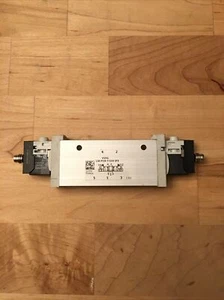 Festo VUVG-L18-P53E-T-G14-1P3 Luft-Magnetventil 5/3 abgelassen 24V DC Spule - Bild 1 von 6