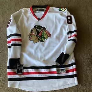 Chicago Blackhawks replica HockeyJersey with fight strap - Picture 1 of 8
