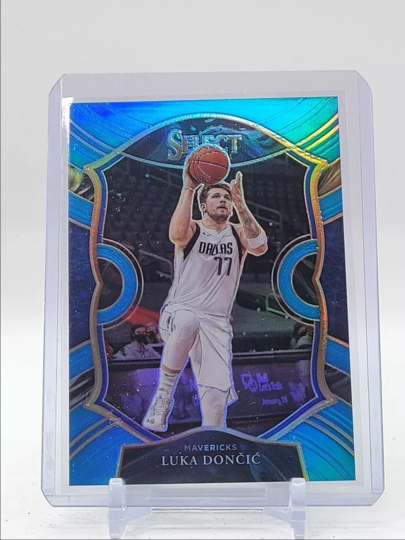 LUKA DONCIC 2020-21 SELECT CONCOURSE LIGHT BLUE MAVERICKS /299 Q0353