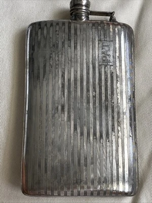 Frasco de abrigo vintage grande de 7” Apollo Silver Co. mono “PAT” Art Deco PLATEADO Foto 1 de 4