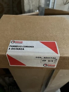 4047736 PANNELLO COMANDI DISTANZA RC04 RIELLO Benessere - Foto 1 di 3