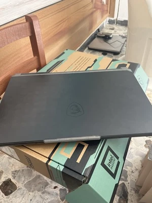 MSI Cyborg 15 A13VE comuputer portaile - Immagine 1 di 4