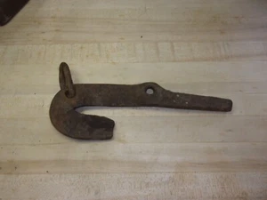 Antique Metal Hand Forged Hook Barnyard Blacksmith Primitive FREE SHIPPING - Picture 1 of 9