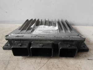 calculateur moteur DELPHI de RENAULT scenic 2 ph 2 en 1.5 dci ref 8200399038 - Imagen 1 de 2