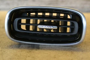 Toyota Prius Air Vent Right Side 55660-47150 1.8 Plug In Hybrid O/S Airvent 2018 - Foto 1 di 6