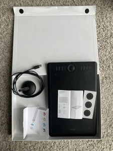 Wacom Intuos PRO PTH-660 With Pen USB Cable Box Extras - See Pics - Afbeelding 1 van 6