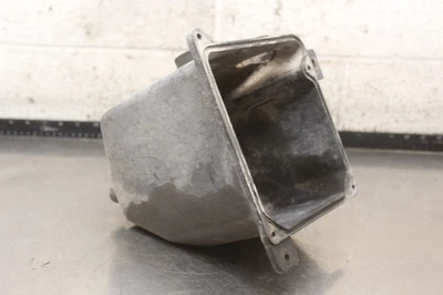 1986 Yamaha Moto 4 YFM225 LOWER AIRBOX AIR INTAKE FILTER BOX X861 - Image 1 of 4