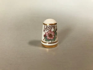 Arkansas state flower thimble, Apple Blossom thimble, ceramic thimble, souvenir - Picture 1 of 5