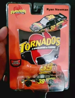 Tornados Ryan Newman súper raros 1/64 Foto 1 de 4
