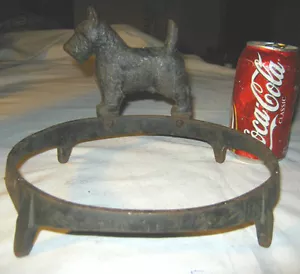ANTIQUE HUBLEY USA # 305 CAST IRON RING DOG FOOD WATER BOWL STAND HOLDER BRACKET - Picture 1 of 7