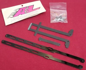 Vintage 1993 A&L RC10 Chassis Versteifung und Schnellspanner Top Plate Kit AAL2200 - Bild 1 von 6