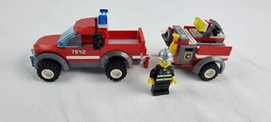 LEGO 7942 City Feuerwehr Pick-Up, komplett - Bild 1 von 6