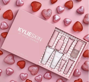 💄 KYLIE SKIN 8 PIECE MINI SET *In Hand* 💄 Free Kylie Sticker Set - Picture 1 of 1