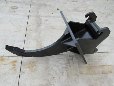 BOBCAT MINI EXCAVATOR RIPPER TOOTH ATTACHMENT 337 435 E42 E45 E50 E55 E60 E85 - Image 1 of 4