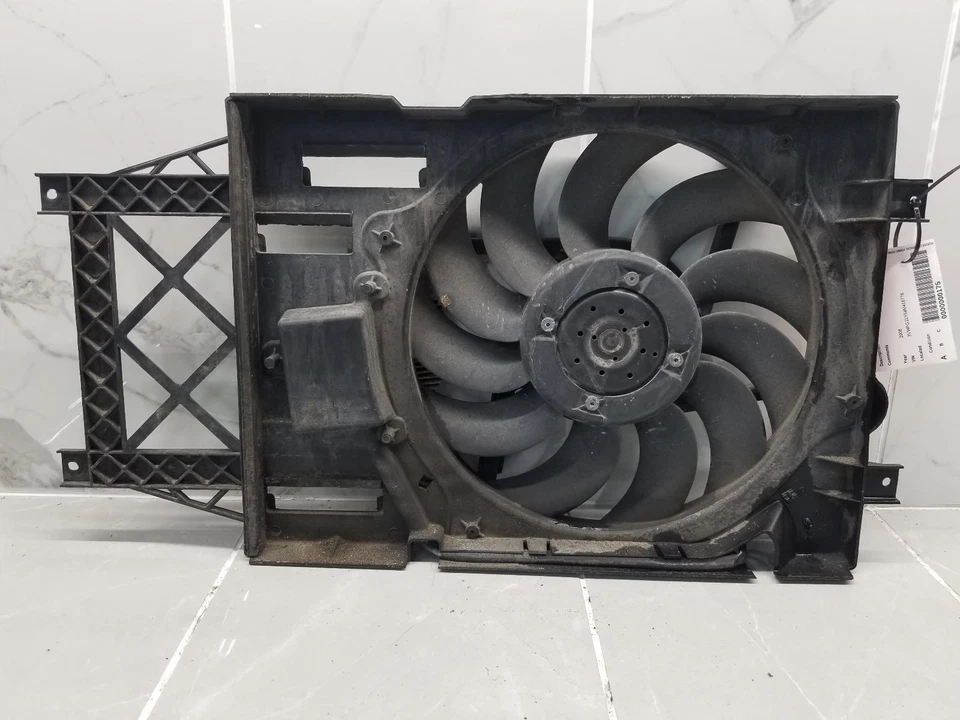 2008 Volkswagen Beetle 2.5L conjunto de motor de refrigeração ventilador único #000175 - Imagem 1 de 4