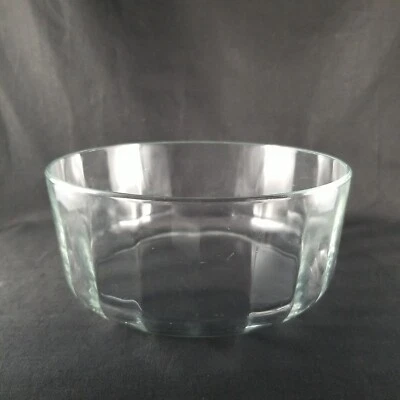 "Tazón para servir Bormioli Rocco Italia con paneles de vidrio transparente de 7 1/8"" de diámetro" Foto 1 de 4