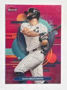 🔥2025 Topps Finest Uncommon Magenta Refractor /300 #105 Giancarlo Stanton NYY🔥 - Picture 1 of 2