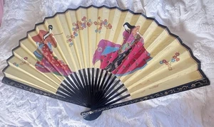 VTG Geisha Giant Asian Fan Hanging Wall Black Lacquer Hand Painted 28 X 50” Gold - Picture 1 of 6