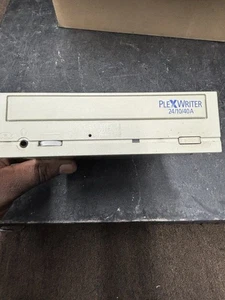 PleXWriter 24/10/40A CD-RW Internal Drive - Picture 1 of 5