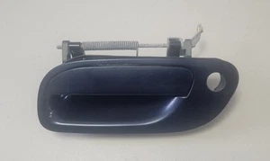 2001-2004 Volvo V70, V70 XC Left Front, Driver Side Exterior Door Handle in Blue - Picture 1 of 3
