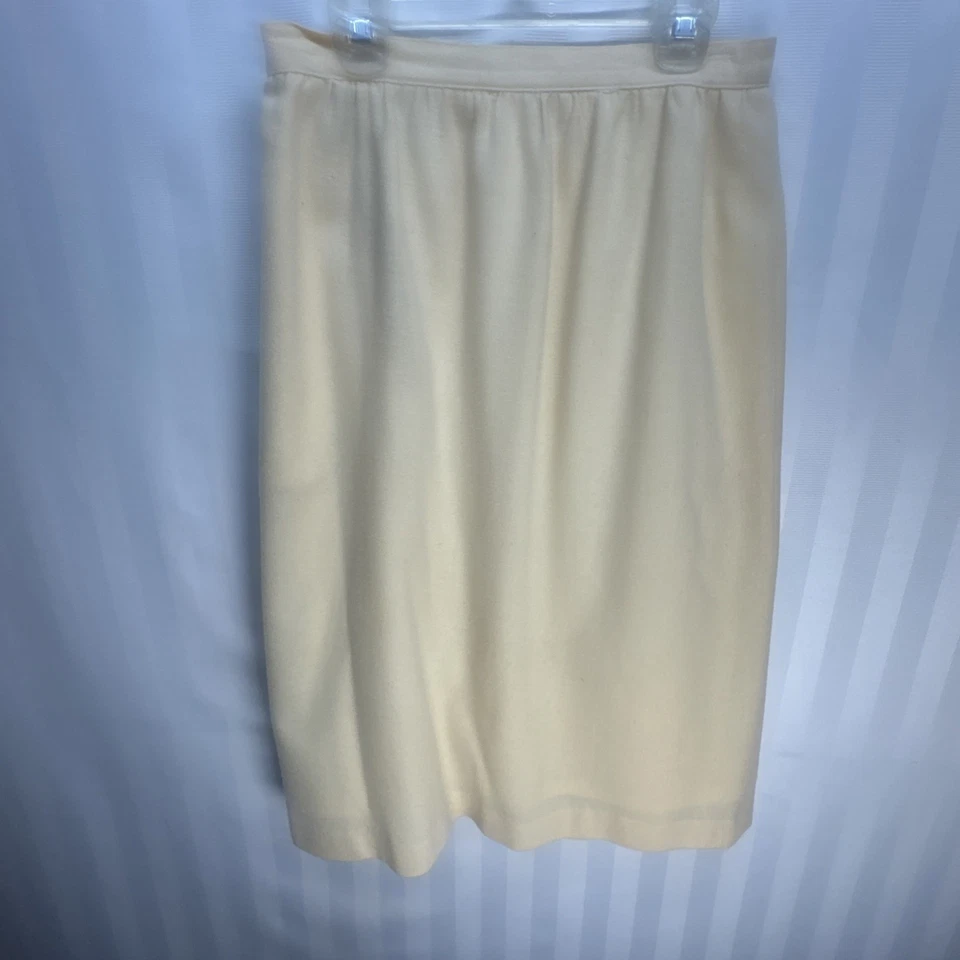 Vintage Cream/Ivory Skirt 100% Wool Size 9/10 - Image 1 of 4