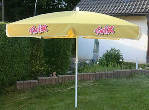 Sonnenschirm mit Knickgelenk mit Twix und Mars Delight Werbung NEU s. Fotos - Bild 1 von 7