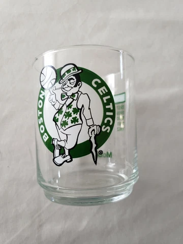 NBA Boston Celtics World Champions 1957 - 1986  Mobil Glasses SLIGHT USE Cover