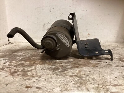 1991 Nissan D-21 Pickup Truck Charcoal Cannister With Mounting Bracket Evap Fuel - Image 1 of 4