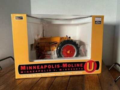 SPECCAST 1/16 SCALE MINNEAPOLIS-MOLINE "U" TRACTOR W/ CQ 2-ROW CULTIVATOR - NIB - Image 1 of 4