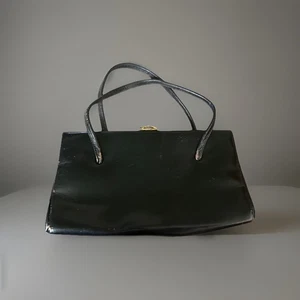 VINTAGE 1940’s BLACK LEATHER HANDBAG in Average Condition - Picture 1 of 11