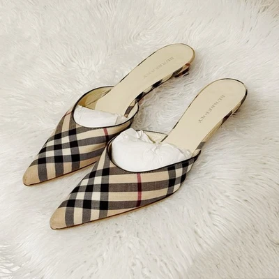 Burberry icónico Nova Check sandalias de tacón mulas auténticas hechas en Italia UE 38.5 Foto 1 de 4
