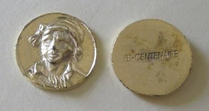 Vergoldete Metallbohne - 1989 Zweihundertjahrfeier Französische Revolution: Ohne Höschen - Bild 1 von 1