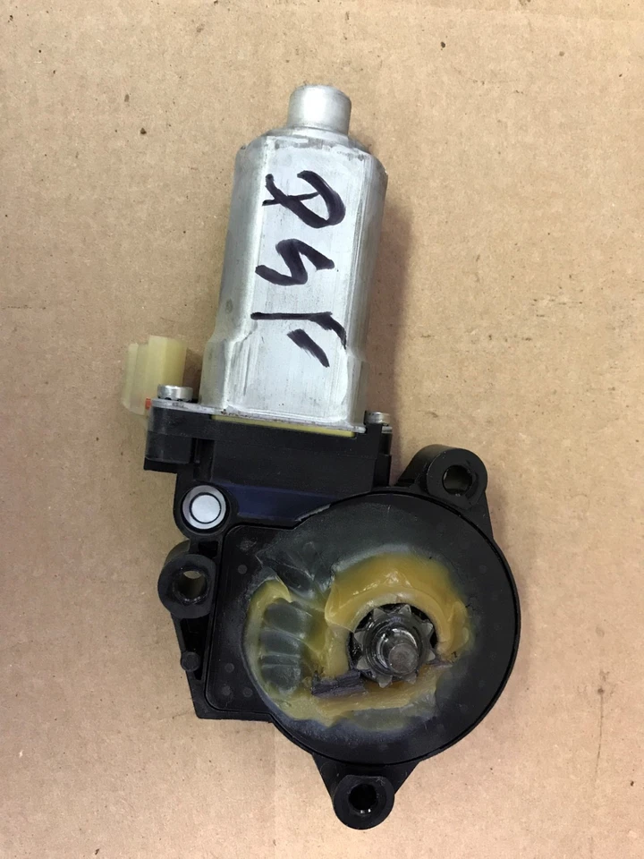 08 KIA SPECTRA 5 HATCHBACK LADO PASAJERO DERECHO MOTOR ESPEJO RETROVISOR DELANTERO Foto 1 de 1