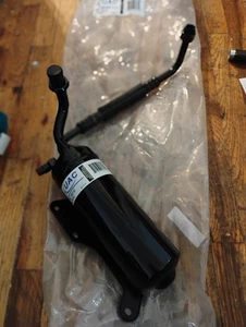 UAC HA10021C A/C Accumulator with Hose Assembly - Picture 1 of 7