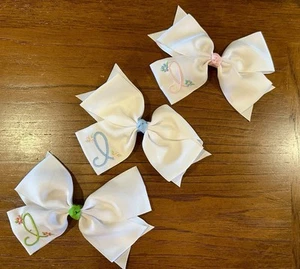 Lot Of 3 White Monogrammed “I” Bows With Pink, Blue, Green Accents EUC - Picture 1 of 5