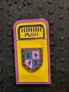 Disney Fantasyland Trash Can Pin Magic Kingdom 2002 LE 3000 Moving Lid Trash Pin - Picture 1 of 2