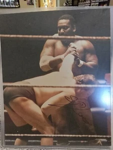S.d. Jones Autografo Firmato 8x10 Foto Lotta Candido WWF - Foto 1 di 3