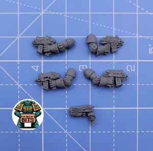 Warhammer 40K World Eaters OLD Khorne Berzerkers Pistols - Picture 1 of 2