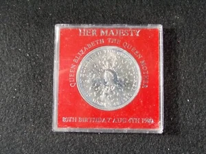 1980 Great Britain Commemorative Crown Queen Mothers 80th Birthday in Red Case - Picture 1 of 2