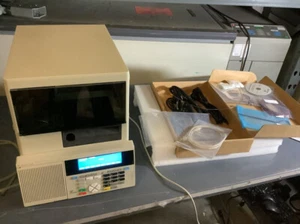 Perkin Elmer Series 200 Autosampler HPLC LC Chromatography - Picture 1 of 15