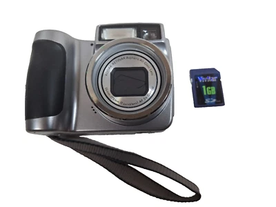 Kodak EasyShare Z700 Digital Camera - 4MP, 5 x Optical Zoom - Good Condition - Image 1 of 4
