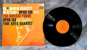 Beethoven In B Flat-Opus 135 & The Grosse Gugue Opus 133 Fine Arts Quartet LP 33 - Picture 1 of 2