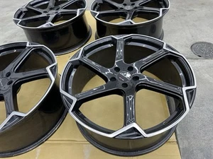Giovanna 22 Inch Rims 22x9 5X112  Bolt pattern +38 offset BMW, Mercedes and more - Picture 1 of 9