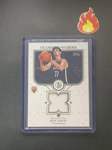 2025-26 Topps NBA Ben Saraf Rookie Patch #FF-BS Franchising Fabrics Brooklyn - Foto 1 di 2