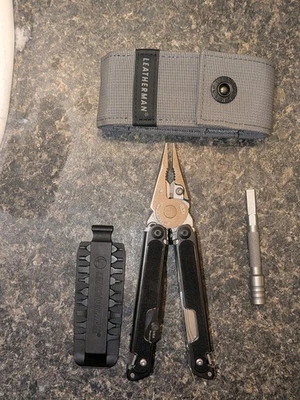 Multiherramientas Leatherman Arc - DLC negro y acero inoxidable demasiado bonito Foto 1 de 4