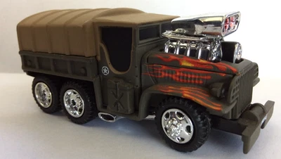 Military Muscle Machines 6X6 Track  - Green - Flames - - Image 1 of 4